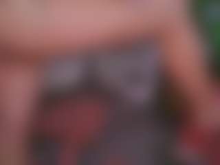 Live cam show with salomestorm - Butt Plug on TottyGirls