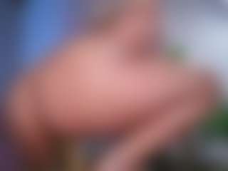 Live cam show with salomestorm - Smoking on thefappeningchat.com