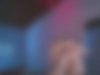 Live cam show with salomestorm - Big Tits on StripNow