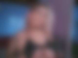 Live cam show with salomestorm - Smoking on Gym Cam Girls