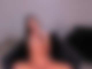 Live cam show with SaphiraJames - Handjob on Camsoda