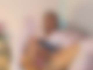 Live cam show with Soleymasun - Upskirt on madthumbs