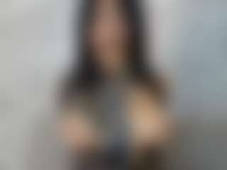 Live cam show with catalina-23 - Shaved Pussy on Camsoda