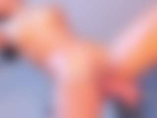 Live cam show with Daelith - Skinny on studioflirtlive.com
