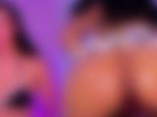 Live cam show with Daelith - Thick on Camsoda