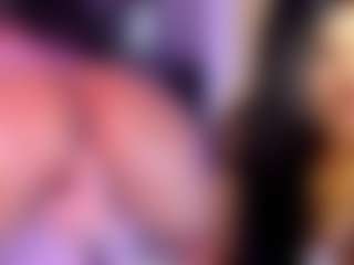 Live cam show with Daelith - Facial on Camsoda