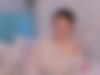 Live cam show with Elvienne - Young Adult on milfzrlive.com
