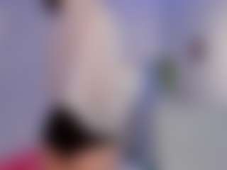 Live cam show with Elvienne - Young Adult on googirlz