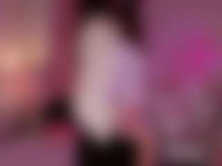 Live cam show with Elvienne - Smoke on CamwithHer