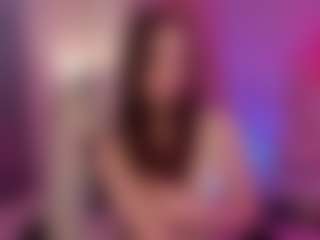 Live cam show with Elvienne - Slave on madthumbs