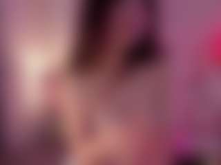 Live cam show with Elvienne - Ass Clapping on Adult Interactions