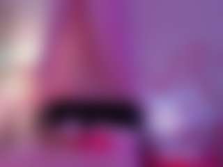 Live cam show with Elvienne - Green Eyes on liverealitysex.com