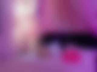 Live cam show with Elvienne - Gray Eyes on Camsoda
