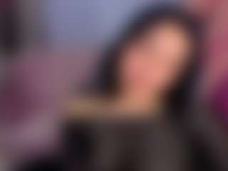Live cam show with Lia-Harper-T - Teen (18+) on livesuperchat.net