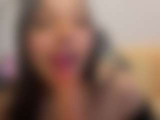 Live cam show with Lia-Harper-T - Facial Piercings on madthumbs