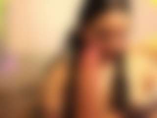 Live cam show with Lia-Harper-T - Striptease on Camsoda