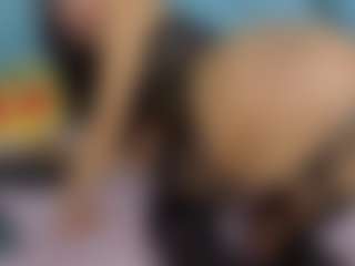 MoniYii07's Live Sex Cam Show