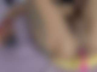 Live cam show with MoniYii07 - Brown Eyes on live18s.com