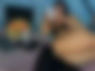 MoniYii07's Live Sex Cam Show