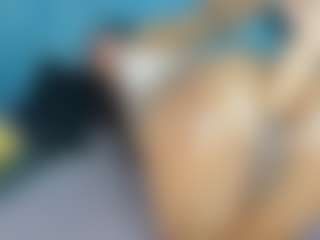 MoniYii07's Live Sex Cam Show