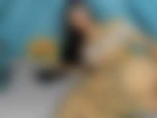 MoniYii07's Live Sex Cam Show