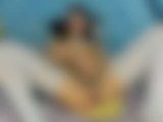 Live cam show with MoniYii07 - Cumshot on dropp.cam