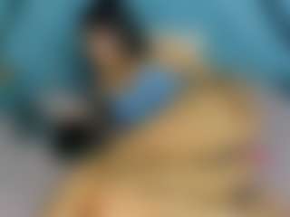 MoniYii07's Live Sex Cam Show