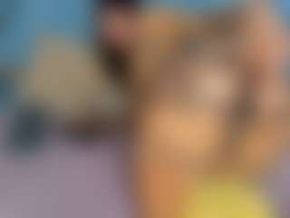 MoniYii07's Live Sex Cam Show