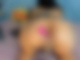 Live cam show with MoniYii07 - Black Hair on sexylive.show