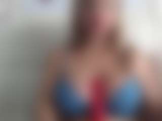 Live cam show with Pamella007 - Bedroom on googirlz