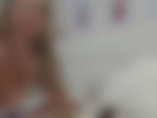 Live cam show with Pamella007 - Camel Toe on Camsoda