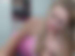 Live cam show with Pamella007 - Blue Eyes on livesuperchat.net