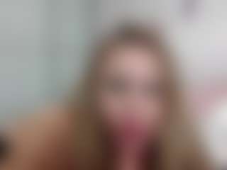 Live cam show with Pamella007 - Athletic on CamClone
