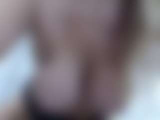 Live cam show with Pamella007 - Solo on Camsoda