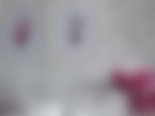 Live cam show with Pamella007 - Bikini on CamClone