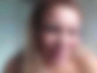 Live cam show with Pamella007 - Oil on Camsoda
