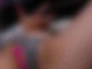 Live cam show with TrishaMoore - Flirt on Fling VIP Chat