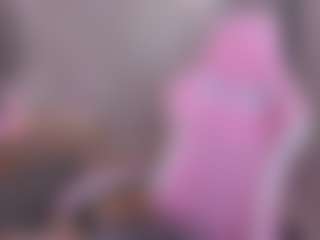 Live cam show with TrishaMoore - Flirt on SxyPornLive