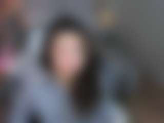 Live cam show with TrishaMoore - College on AdultVida.com