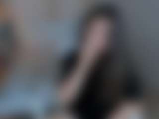 Live cam show with TrishaMoore - College on StripNow