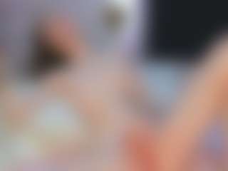 Live cam show with Valenora1 - Petite on AdultVida.com