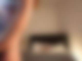 Live cam show with Valenora1 - Blue Eyes on Camsoda