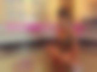 Live cam show with AmiraJones - Big Tits on Fling VIP Chat