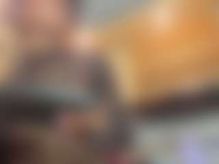 Live cam show with AmiraJones - Young Adult on camtv