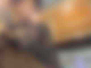AmiraJones's Live Sex Cam Show