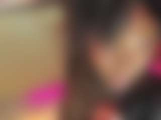 Live cam show with AmiraJones - Black on Instabang