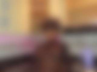 Live cam show with AmiraJones - Bedroom on Latina Girls
