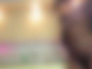 AmiraJones's Live Sex Cam Show