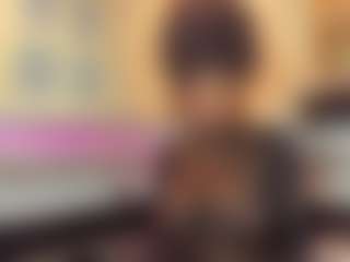Live cam show with AmiraJones - Ebony on hrnylive.com
