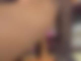 Live cam show with AmiraJones - Tease on Cam Slut